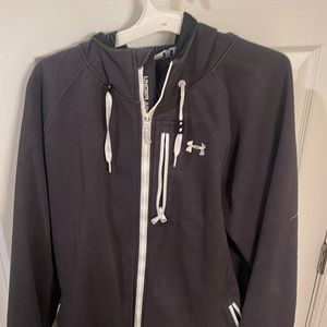 Zip up thick jacket. Perfect for the upcoming seasons!